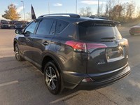 2018 Toyota RAV4 LE AWD
