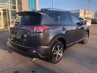 2018 Toyota RAV4 LE AWD
