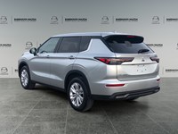 2025 Mitsubishi Outlander ES S-AWC | 7-Passenger