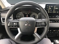 2025 Mitsubishi Outlander ES S-AWC | 7-Passenger