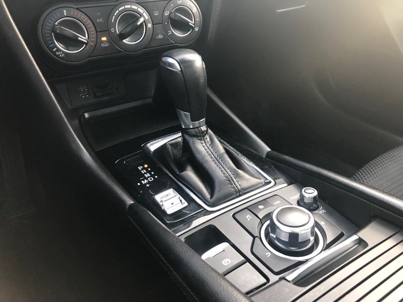 2017  Mazda3 GS Sedan | Sunroof