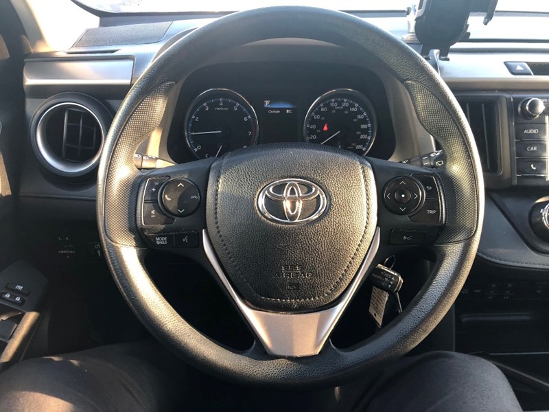 2018 Toyota RAV4 LE AWD