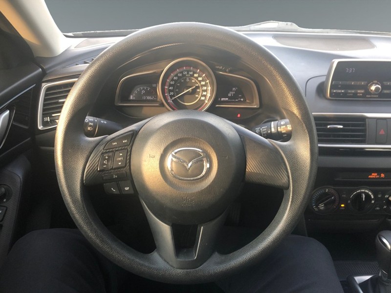 2015  Mazda3 Sport 4dr HB Sport Auto GX