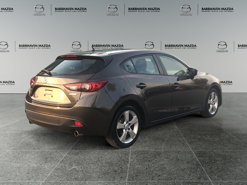2015  Mazda3 Sport 4dr HB Sport Auto GX