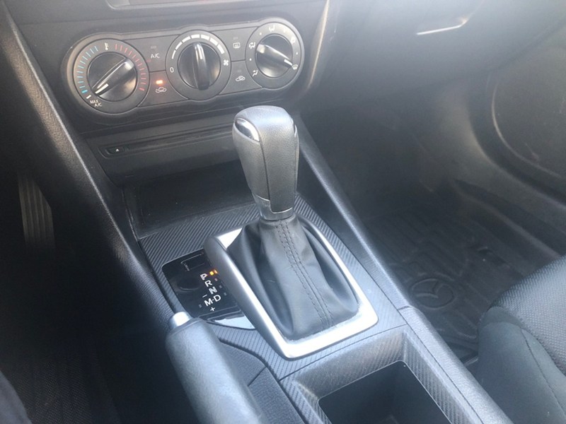 2015  Mazda3 Sport 4dr HB Sport Auto GX