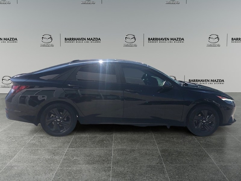 2023 Hyundai Elantra Preferred IVT w/Tech Pkg