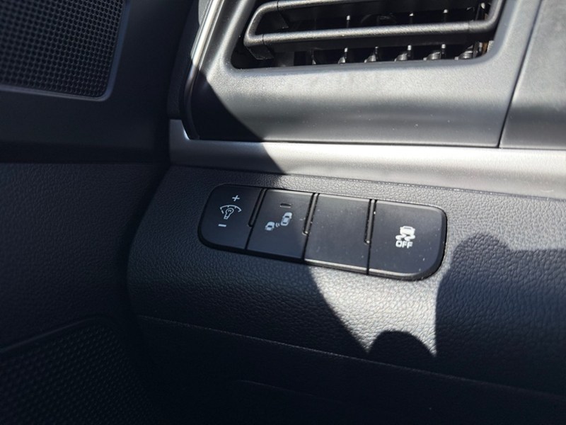 2019 Hyundai Elantra Preferred Auto