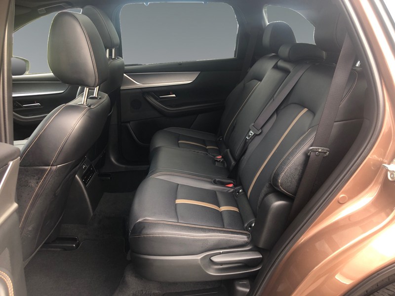 2025 Mazda CX-70 MHEV GT-P AWD | 2 Sets of Wheels Included!