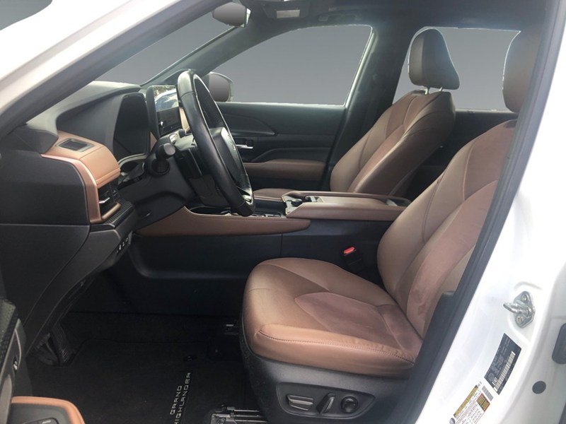 2024 Toyota Grand Highlander Hybrid Hybrid Platinum AWD