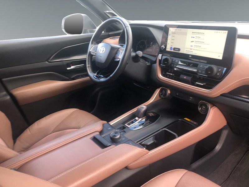 2024 Toyota Grand Highlander Hybrid Hybrid Platinum AWD